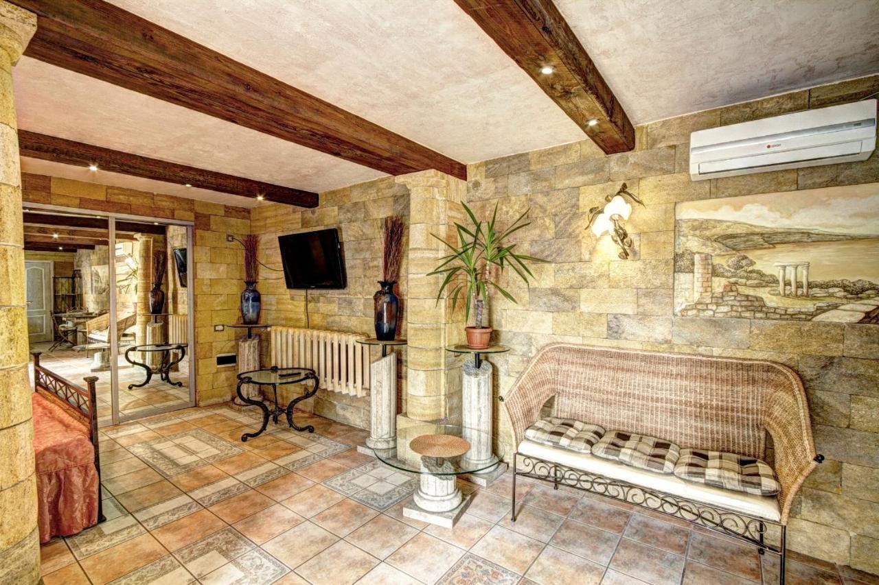 Villa Gaudi Odessa Eksteriør billede